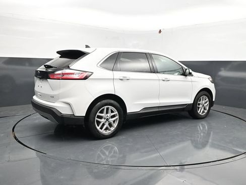 Used 2024 Ford Edge SEL AWD/4WD image 9