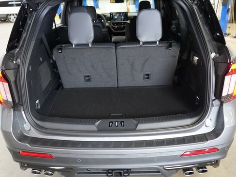 New 2026 Ford Explorer ST AWD/4WD image 25