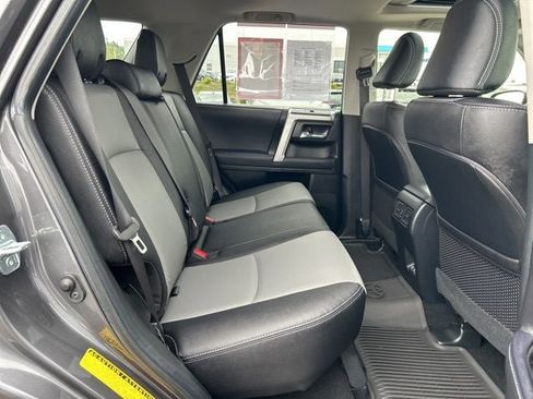 Used 2022 Toyota 4Runner SR5 Premium w/ Moonroof Package AWD/4WD image 14