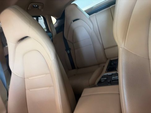 Certified 2023 Porsche Panamera 4 Platinum Edition AWD/4WD image 5