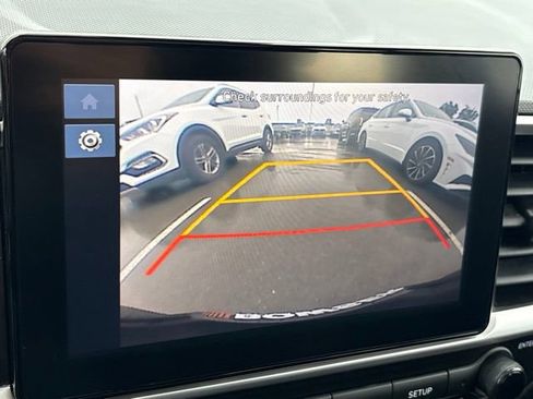 Certified 2023 Hyundai Venue SEL w/ Cargo Package FWD image 15