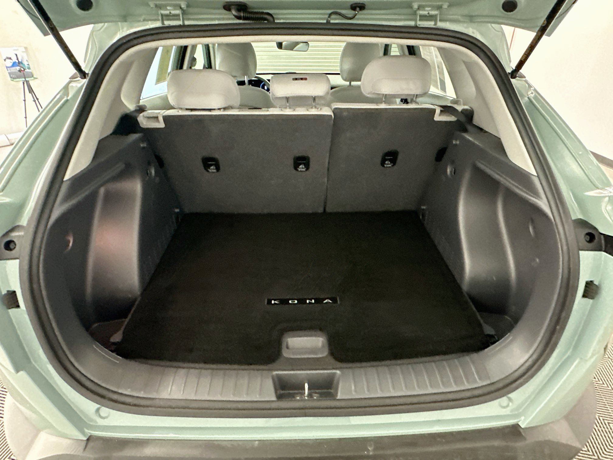 Used 2024 Hyundai Kona SE FWD image 30