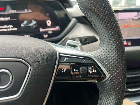 Used 2022 Audi e-tron GT Prestige w/ Prestige Package image 24