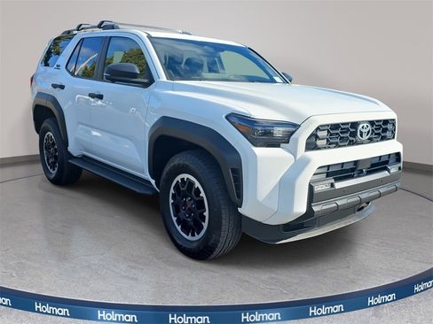 Used 2025 Toyota 4Runner TRD Off-Road Premium w/ Tow Technology Package image 4