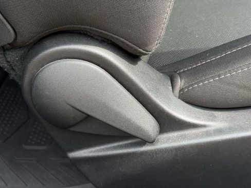 Used 2016 Dodge Challenger R/T RWD image 25