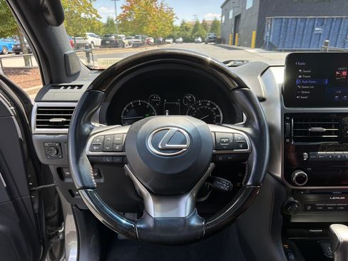 Used 2023 Lexus GX 460 Premium w/ Premium Package AWD/4WD image 18