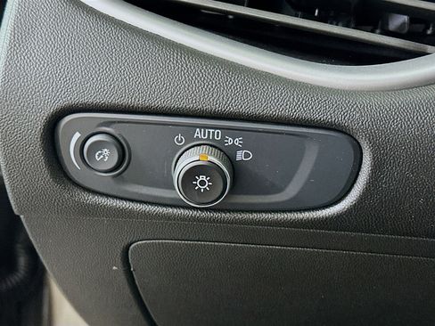 Used 2024 Chevrolet Malibu LT image 16