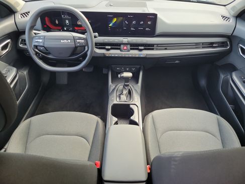 Used 2025 Kia K4 FWD image 12