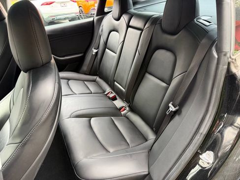 Used 2021 Tesla Model 3 Standard Range Plus RWD image 29