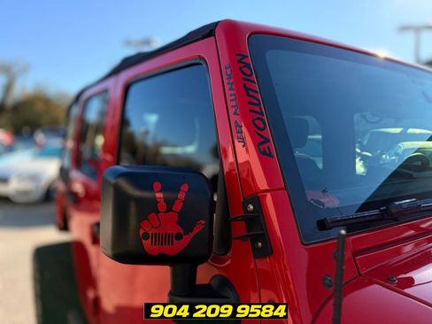 Used 2018 Jeep Wrangler Unlimited Sport AWD/4WD image 17