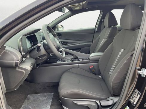 New 2026 Hyundai Elantra SEL Sport image 9