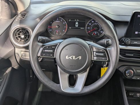 Certified 2022 Kia Forte Sedan image 16