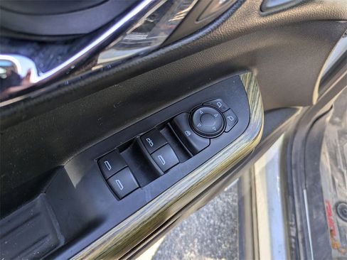 Used 2017 GMC Acadia Denali w/ Technology Package image 12