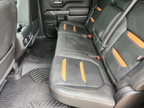 Used 2022 GMC Sierra 2500 AT4 w/ AT4 Preferred Package AWD/4WD image 21