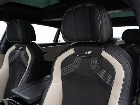 Certified 2023 Bentley Flying Spur Plug-In Hybrid AWD/4WD image 16