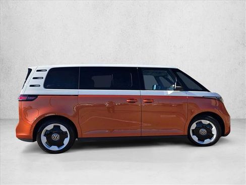 Used 2025 Volkswagen ID. Buzz Pro S Plus image 4