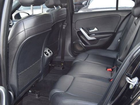 Used 2019 Mercedes-Benz A 220 4MATIC image 32