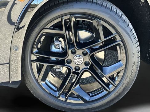 New 2026 Volkswagen Tiguan SE R-Line image 10