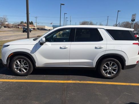 Used 2021 Hyundai Palisade SE image 1