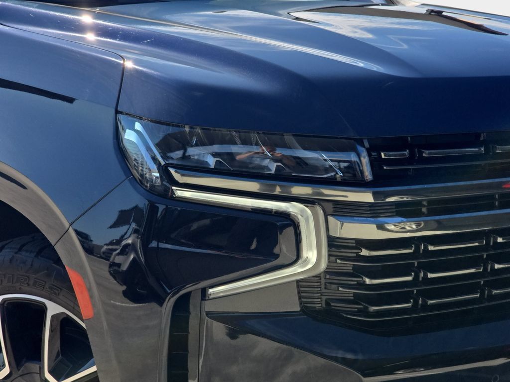 Used 2022 Chevrolet Tahoe RST w/ Luxury Package AWD/4WD image 36