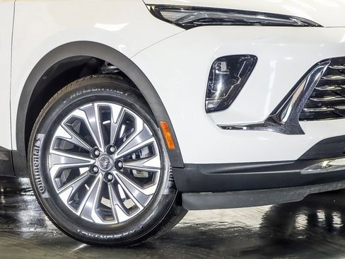 Certified 2025 Buick Envision Preferred image 4