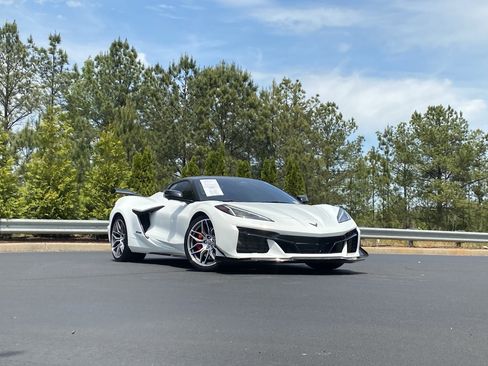 Used 2024 Chevrolet Corvette Z06 RWD image 38