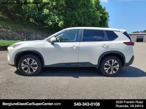 Used 2023 Nissan Rogue SV image 13