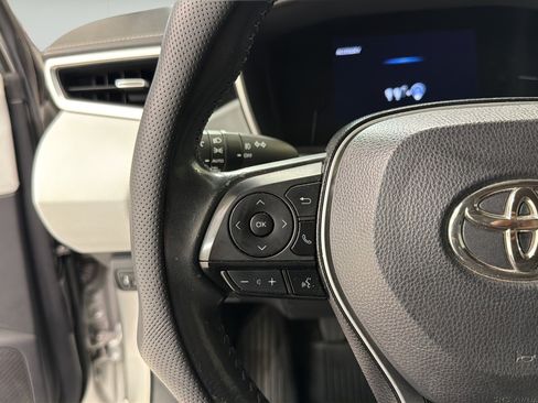 Used 2019 Toyota Corolla XSE FWD image 13