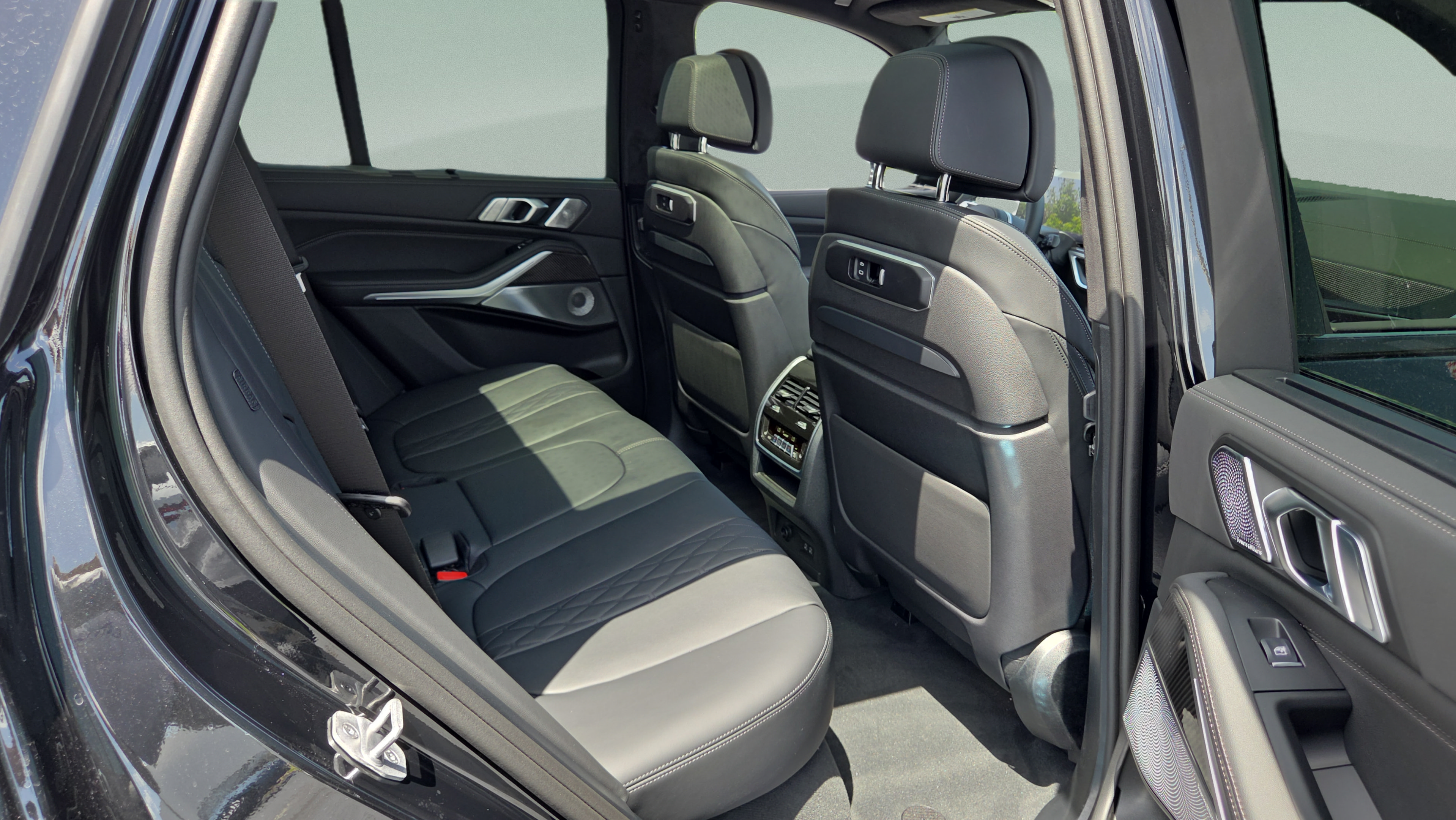 New 2026 BMW X5 M60i AWD/4WD image 15