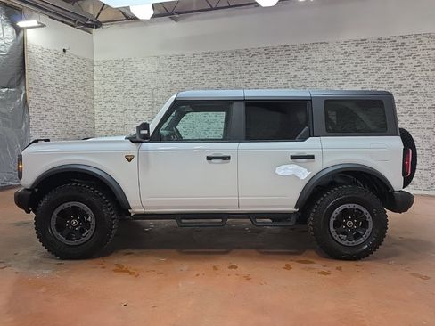 Used 2022 Ford Bronco Badlands image 4