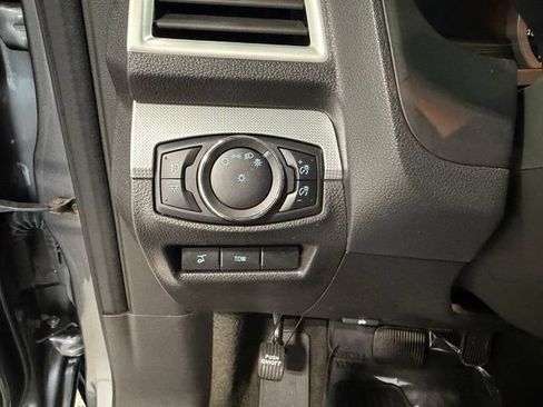 Used 2014 Ford Explorer XLT w/ Equipment Group 201A AWD/4WD image 11