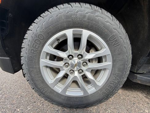 Used 2024 Chevrolet Suburban LT AWD/4WD image 42