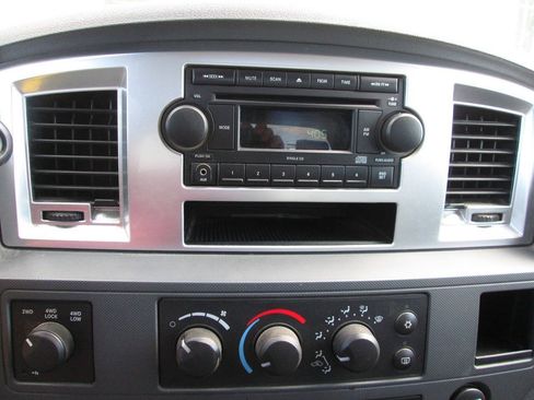 Used 2007 Dodge Ram 2500 Truck SLT w/ Light Group AWD/4WD image 22