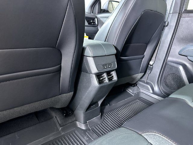 New 2027 GMC Terrain AT4 w/ Convenience Package III AWD/4WD image 23