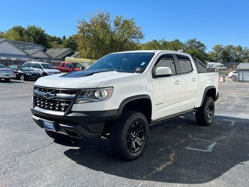 Used 2019 Chevrolet Colorado ZR2 w/ ZR2 Dusk Special Edition image 4