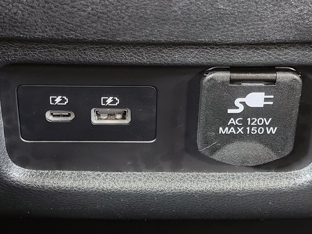 Used 2024 Nissan Pathfinder Platinum AWD/4WD image 27