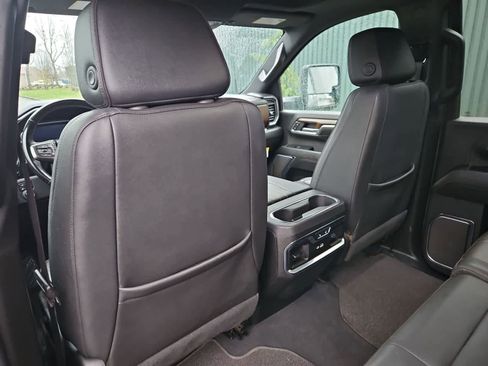 Used 2024 Chevrolet Silverado 2500 High Country w/ High Country Premium Package image 18