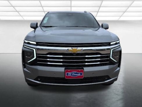 New 2026 Chevrolet Suburban LT w/ Comfort Package image 33