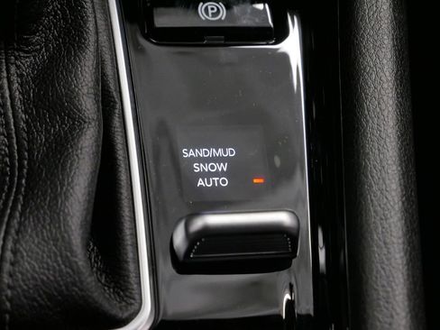 New 2026 Jeep Compass Limited image 50