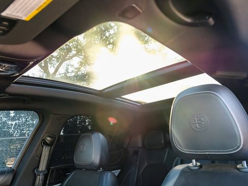 Used 2020 Alfa Romeo Stelvio Quadrifoglio w/ Nero Edizone Quadrifoglio image 5