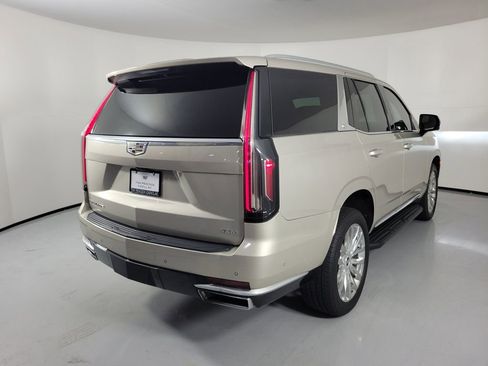 Used 2021 Cadillac Escalade Premium Luxury w/ Performance Package RWD image 4