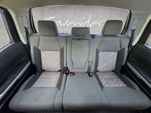 Used 2018 Toyota Tundra SR5 w/ SR5 Upgrade Package AWD/4WD image 22