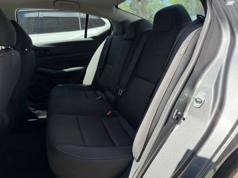 Used 2025 Nissan Altima 2.5 SV FWD image 21