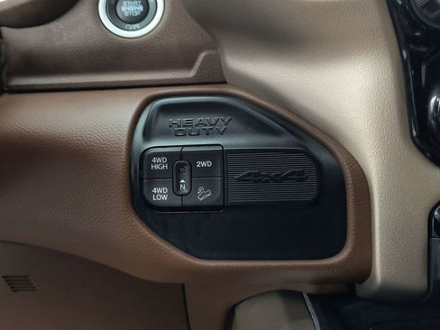 Used 2019 RAM 2500 Laramie image 25