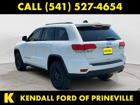 Used 2019 Jeep Grand Cherokee Laredo AWD/4WD image 7