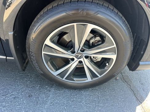 Used 2025 Lexus RX 350 Premium image 24