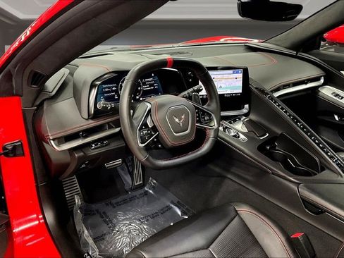 Used 2021 Chevrolet Corvette Stingray Premium Conv w/ Z51 Performance Package RWD image 16