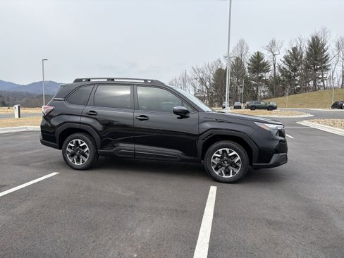 New 2026 Subaru Forester Premium image 7