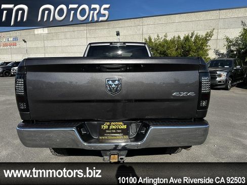 Used 2016 RAM 2500 Tradesman w/ Chrome Appearance Group image 5