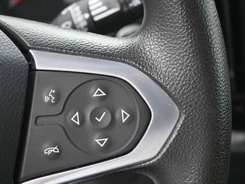 Used 2021 Chevrolet Traverse LS AWD/4WD image 17